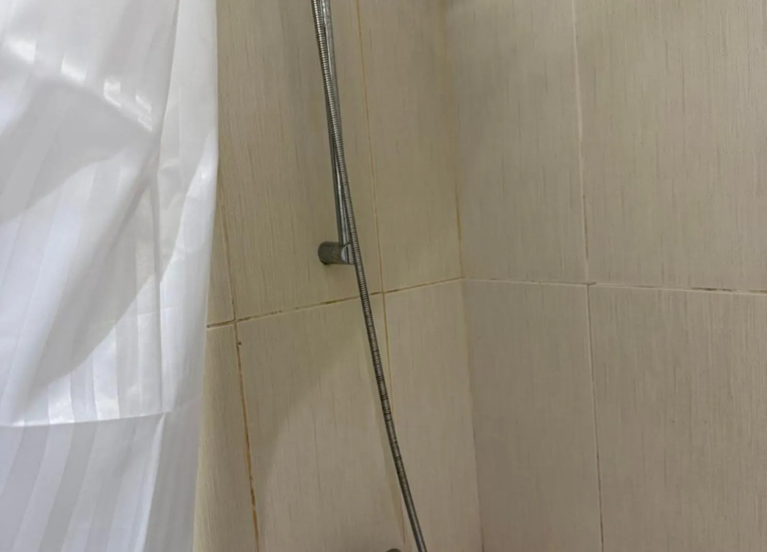 Apartament Four Stars Hostel Ras Al-Khaimah 2